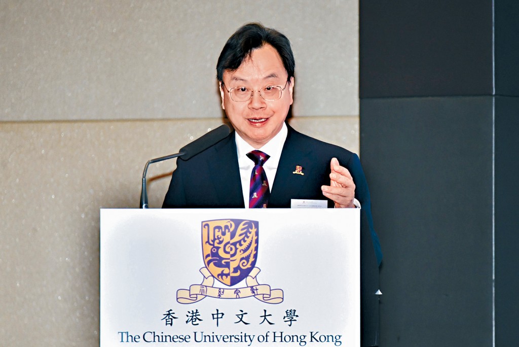 卢煜明坦言，增设新书院需要庞大费用，校方正积极接触潜在捐赠者。
