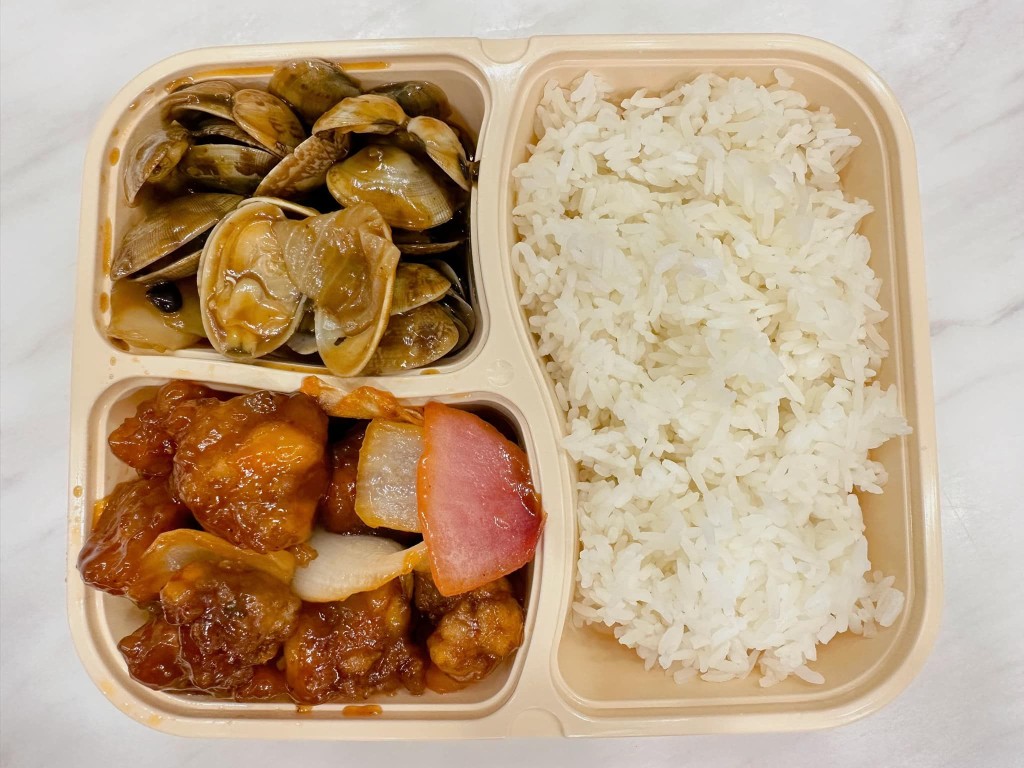 權發小廚最近亦宣布轉用環保餐盒。（圖片來源：FB @權發小廚）