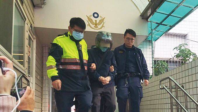 將妻子推下後。林男案發後向警方自首。 中時