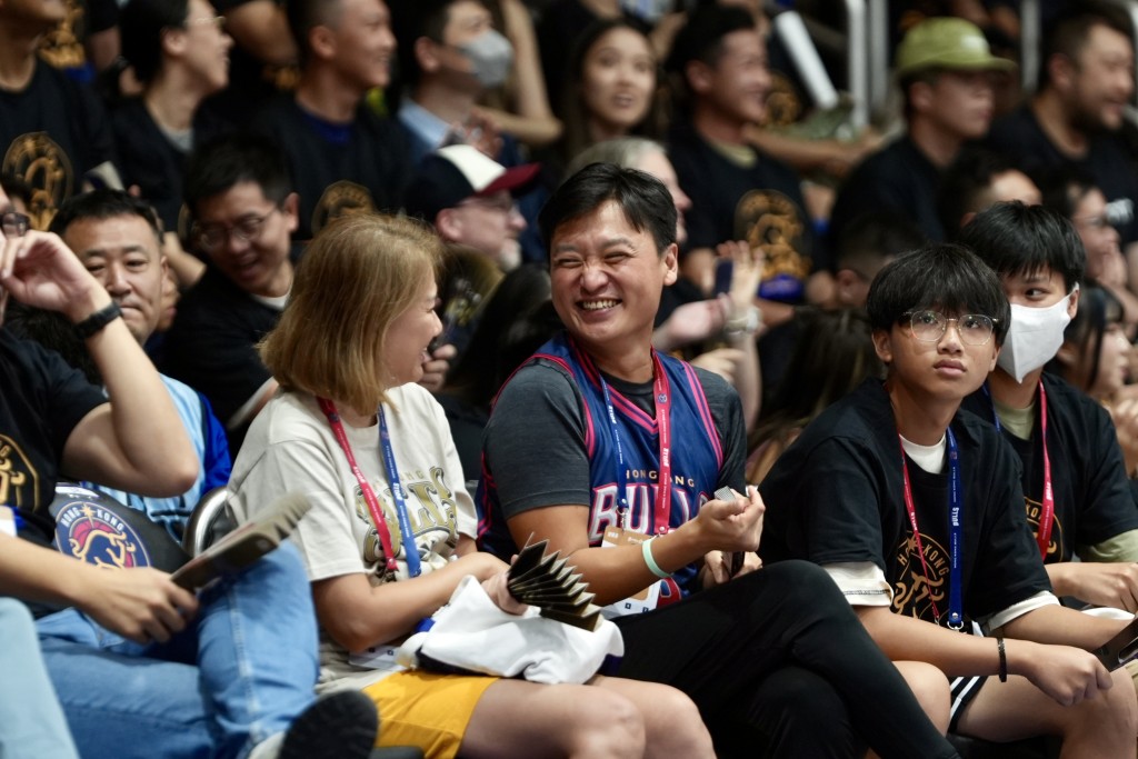 NBL季后赛总决赛Game4，香港金牛主场迎战安徽文⼀。 刘骏轩摄