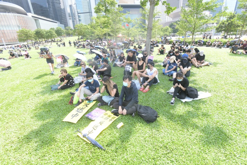 第二日金鐘「三罷」集會。