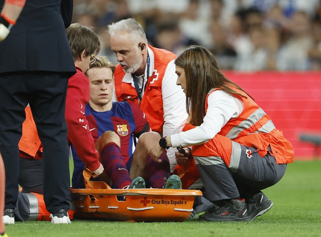 法蘭基迪莊今季3次受足踝傷患困擾。Reuters