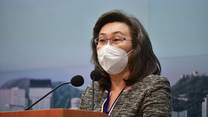 楊何蓓茵指政府在疫情下,要審慎處理公務員加薪事宜。資料圖片