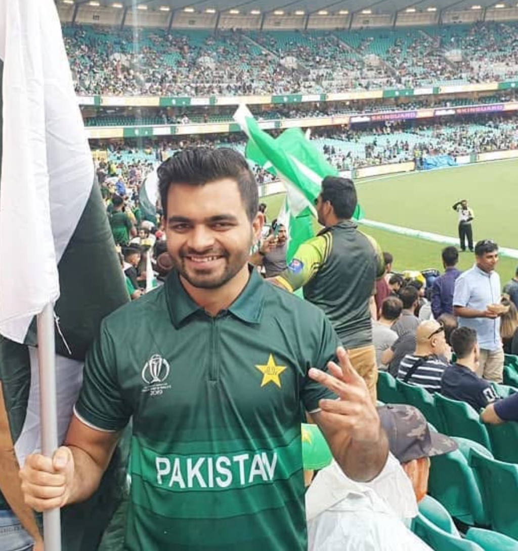 阿克拉姆来自巴基斯坦。X@ghatotkach00 阿克拉姆来自巴基斯坦。X@ghatotkach00