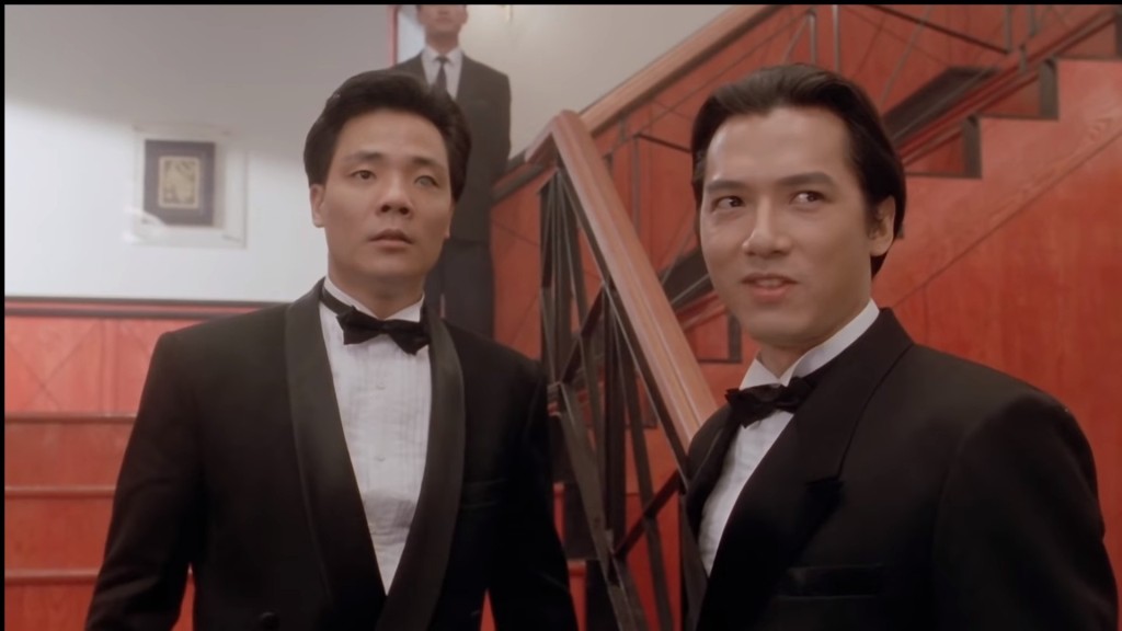 程东（左）在《赌侠》的独眼龙「大军」一角，为人熟悉。