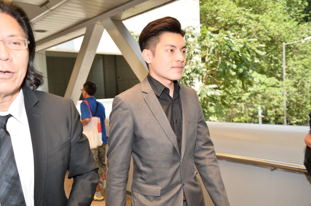 被告李諾文離庭。郭顯熙攝