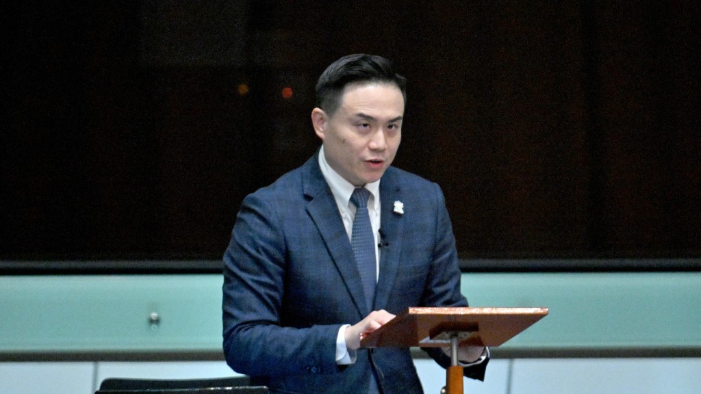 油价｜庄豪锋批油公司「有默契」划一价格 倡立例要求展示最终售价 增加透明度