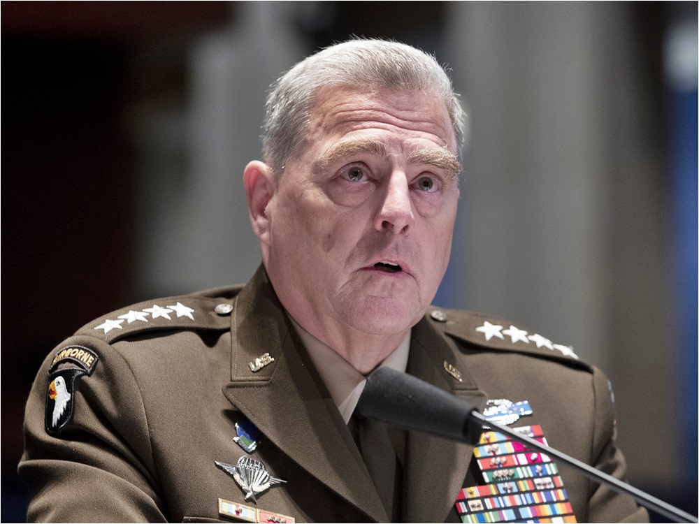 參謀長聯席會議主席米利（Mark Milley）都需要自我隔離。AP圖片