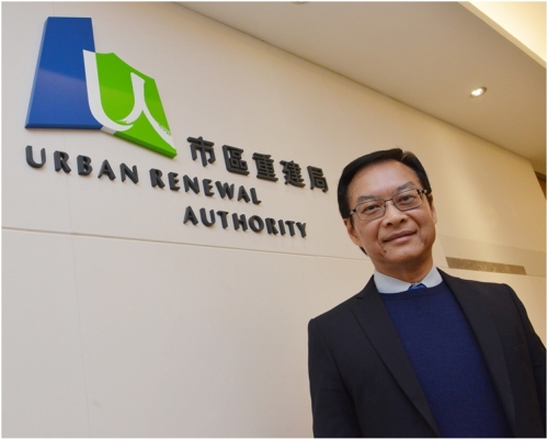 韋志成期望有更多業主接受市建局的收購建議。