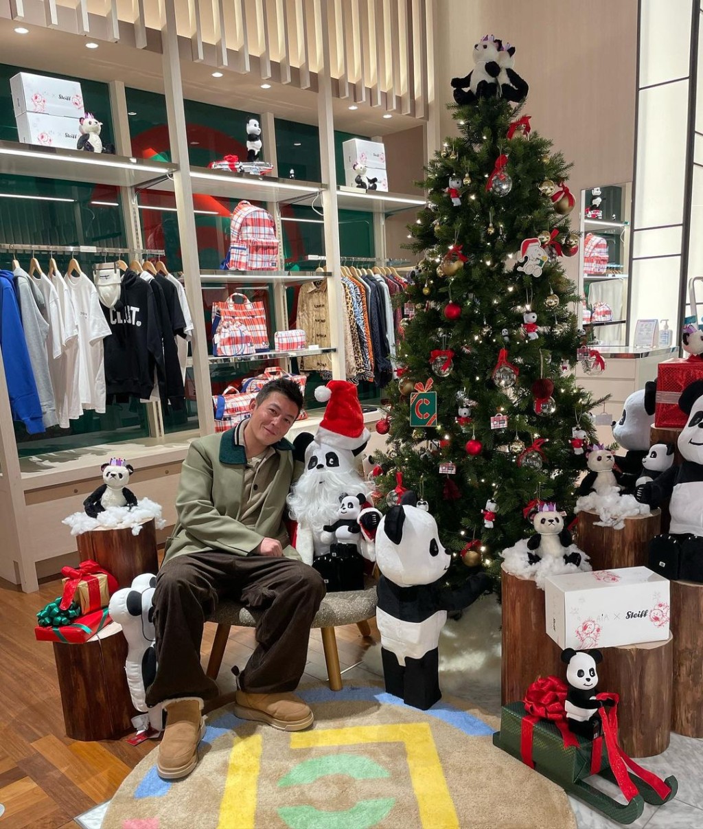 陈冠希品牌最近还在日本开pop up store，他更亲自助阵。