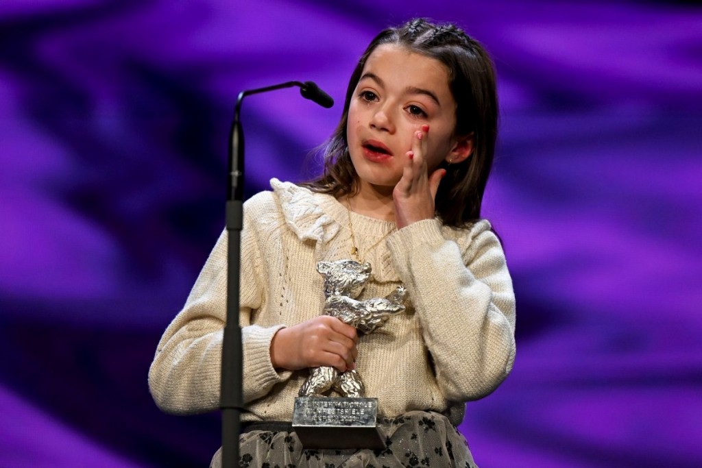 年僅9歲的女童星Sofia Otero爆喊領取最佳主角獎。