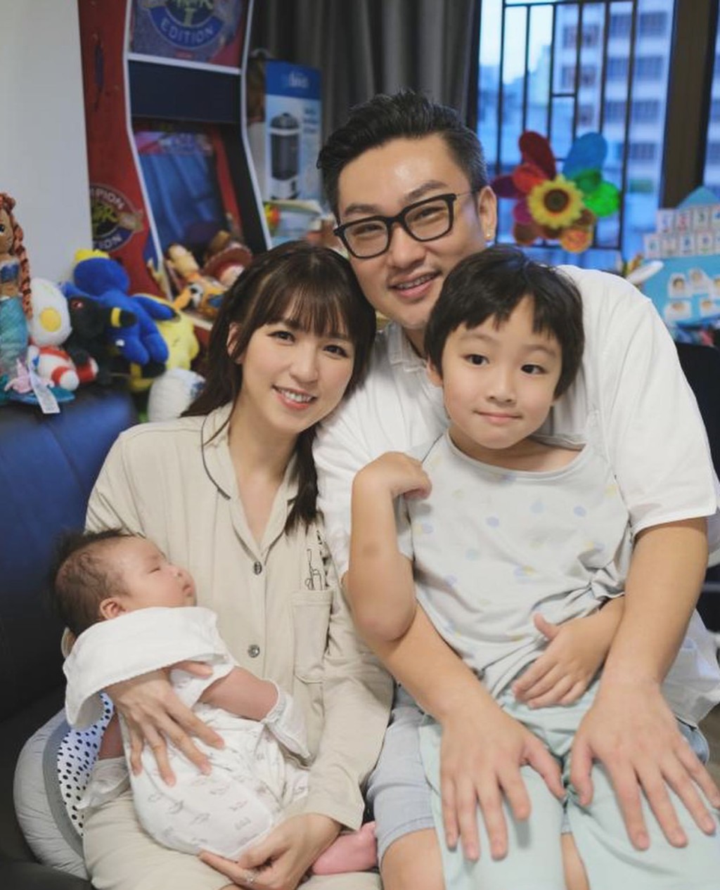 孙慧雪为老公诞下两子。