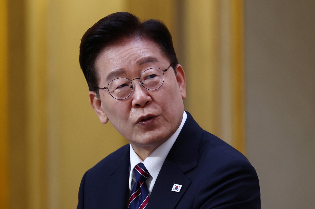 李在明表示，不清楚乌方在已有保密协议的情况下为何仍决定公开事件，对此「深感遗憾」。路透社