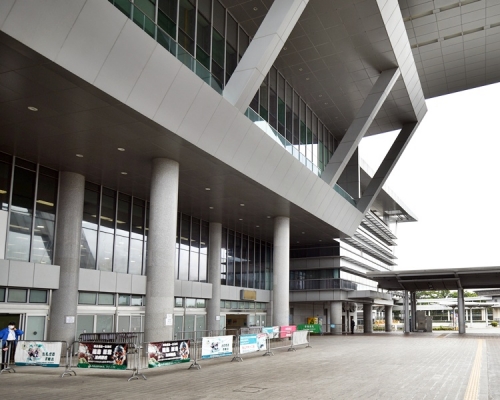 27名港人會乘坐由港府安排的專車離開廣州,經深圳灣口岸返回香港。資料圖片