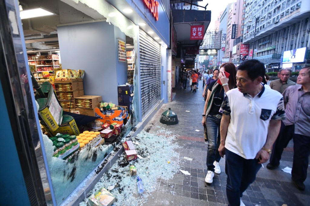 張曉明形容,從自由人權保障來說,立法意味市民從此有了免於黑暴恐懼的自由。資料圖片