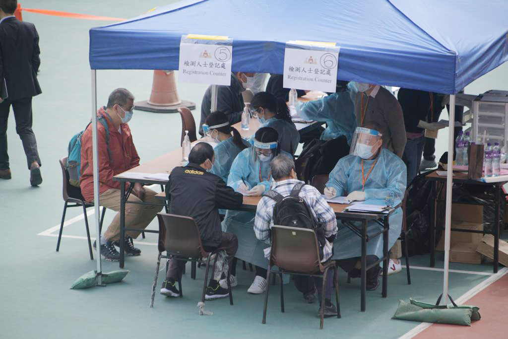 楓樹街遊樂場設採樣站。