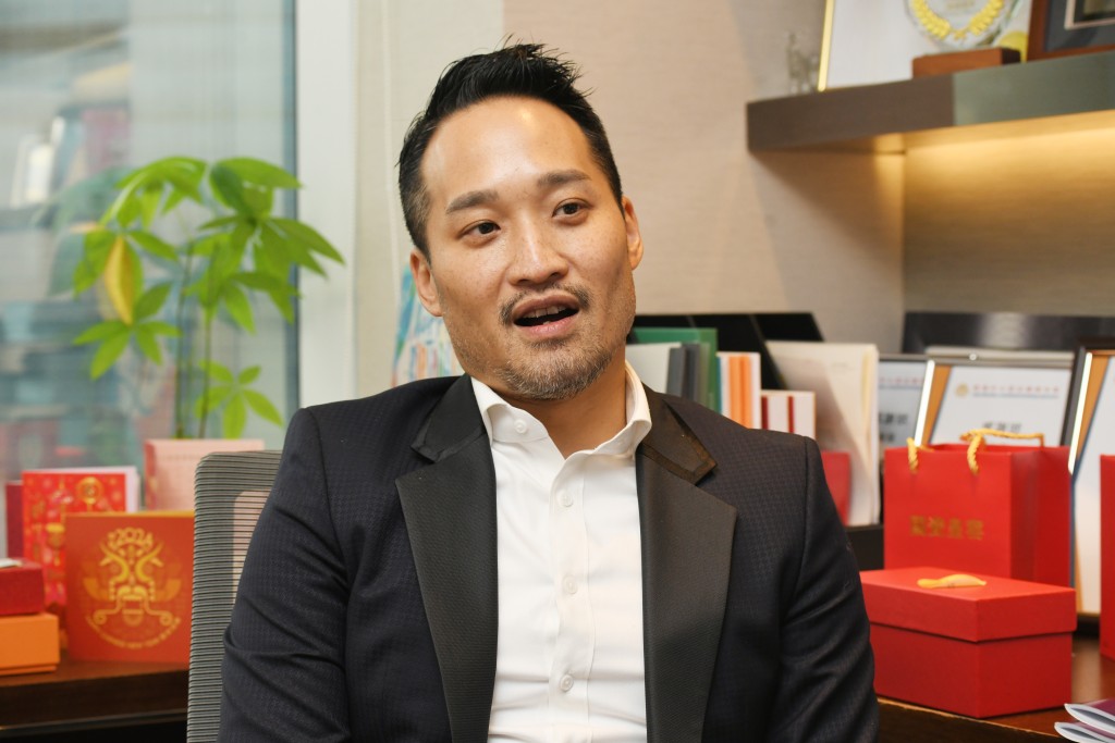 選委界立法會議員何敬康。