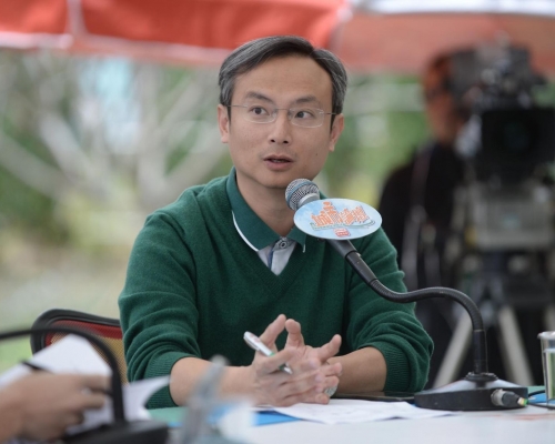 陳沛然指,醫管局在人手調配上出現問題。