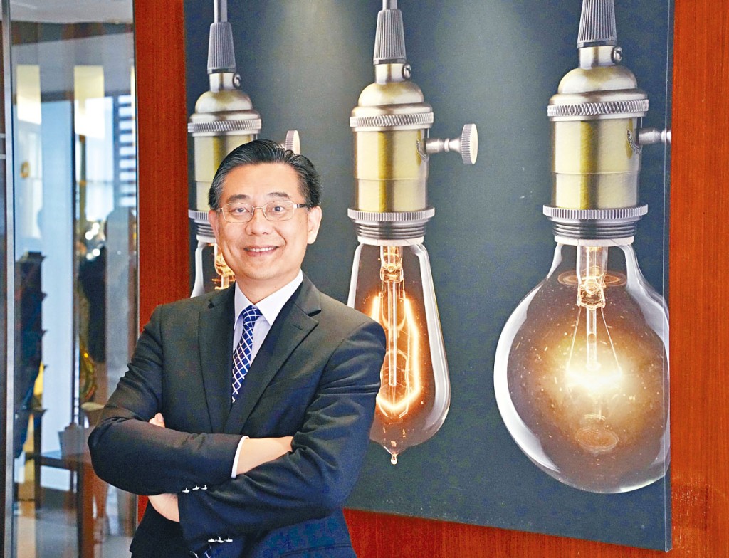 政府前資訊科技總監楊德斌承認，本港創科走得慢了一點，但並非「不智慧」。