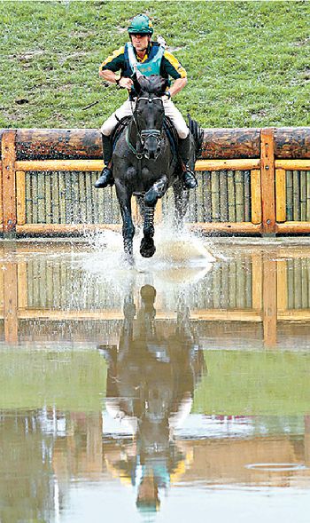 ■亞運會邀請替奧馬賽事興建場地的馬會擔任顧問。
