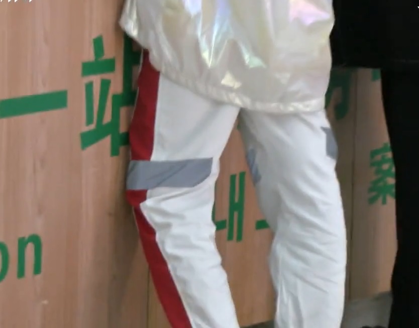 少年磊磊。網上圖片