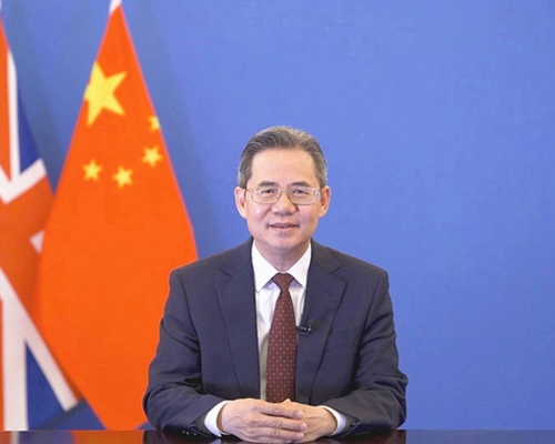 新任中國駐英大使鄭澤光。