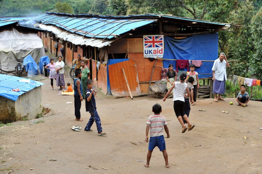 克钦邦难民营位于中缅两国边境，主要收容流离失所和逃难的各地难民。网上图片