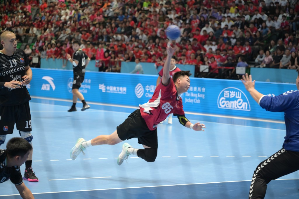 男子手球銅牌賽，港隊不敵北京隊。何君健攝