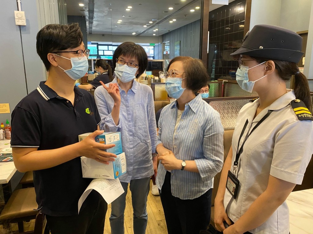林鄭fb圖片