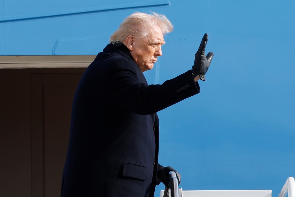 美國總統特朗普周三（21日）宣布，美國已就格陵蘭問題與北約形成「協議框架」，宣布撤回向8個歐洲國家加徵關稅的措施，並表態不會向格陵蘭動武。美聯社