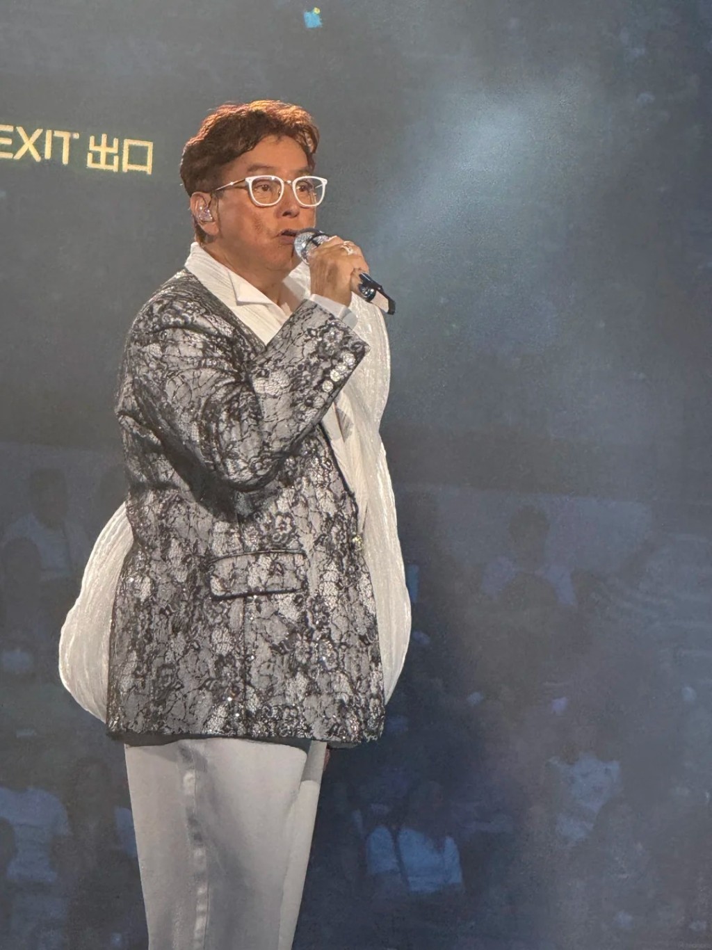 譚詠麟演唱會獲得不少紅星捧場。星光熠熠。 譚詠麟演唱會獲得不少紅星捧場。星光熠熠。