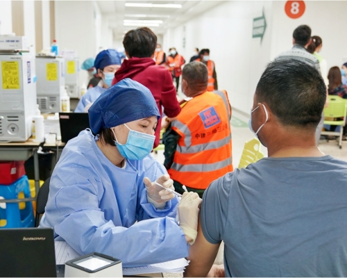 上海下周一起開放港澳人士預約接種疫苗。新華社資料圖片