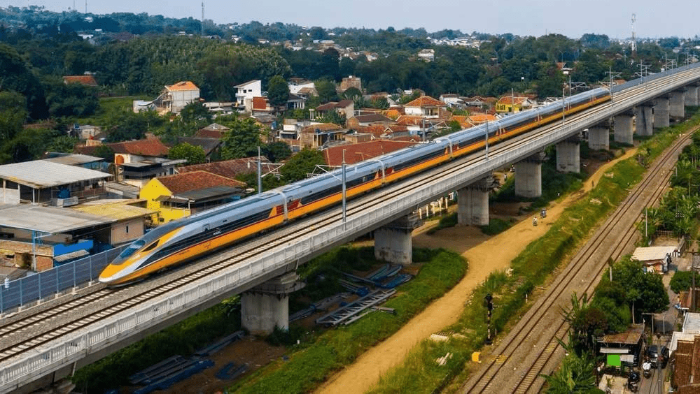 印尼首條海外中國標準雅萬高鐵將如期開通。新華社