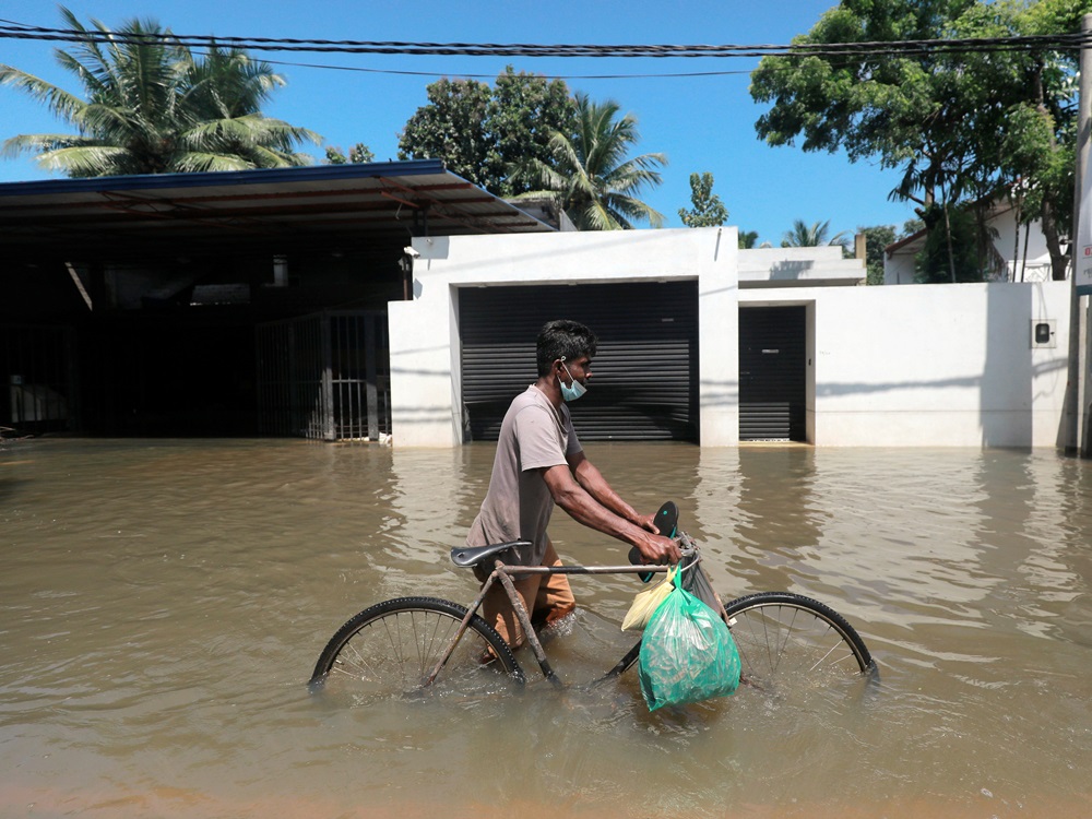 斯里蘭卡亦因暴雨引發嚴重水浸。路透社圖片