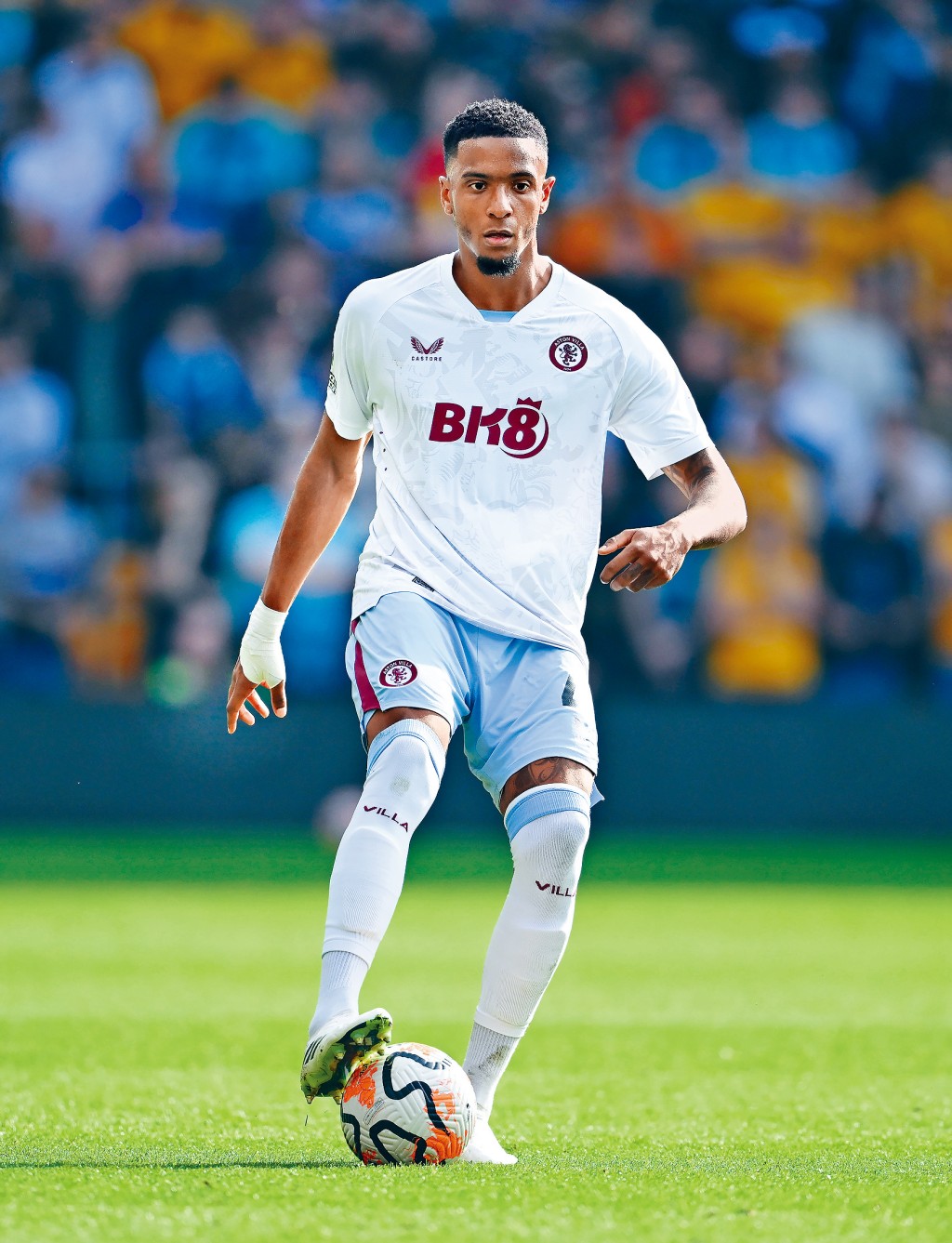 阿士東維拉後防安斯干沙