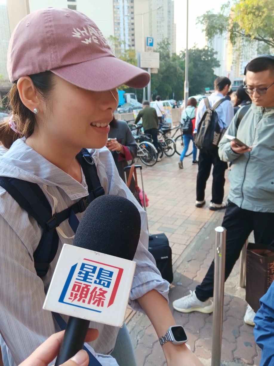 施小姐帶兒子回内地食冬至飯。