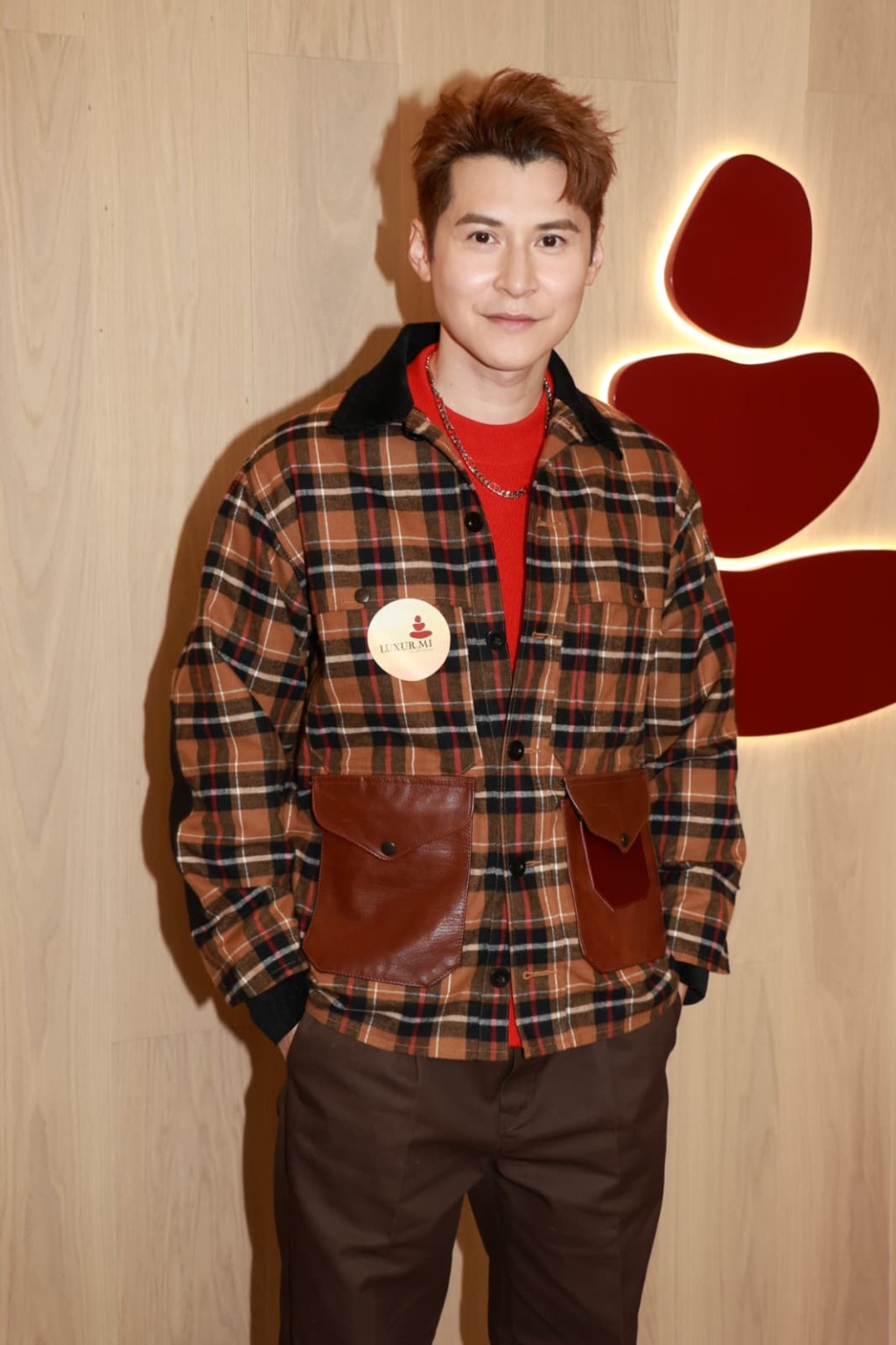 陈家乐对争影帝未想太多,能够入围代表得到同业认同。 陈家乐对争影帝未想太多,能够入围代表得到同业认同。