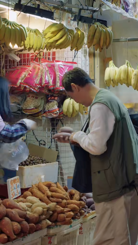 劉青雲抖音第一條短片與街市有關！