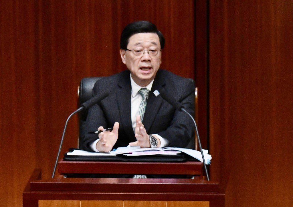 行政長官李家超日前公布了香港首份五年規劃及2026年施政報告。資料圖片 行政長官李家超日前公布了香港首份五年規劃及2026年施政報告。資料圖片