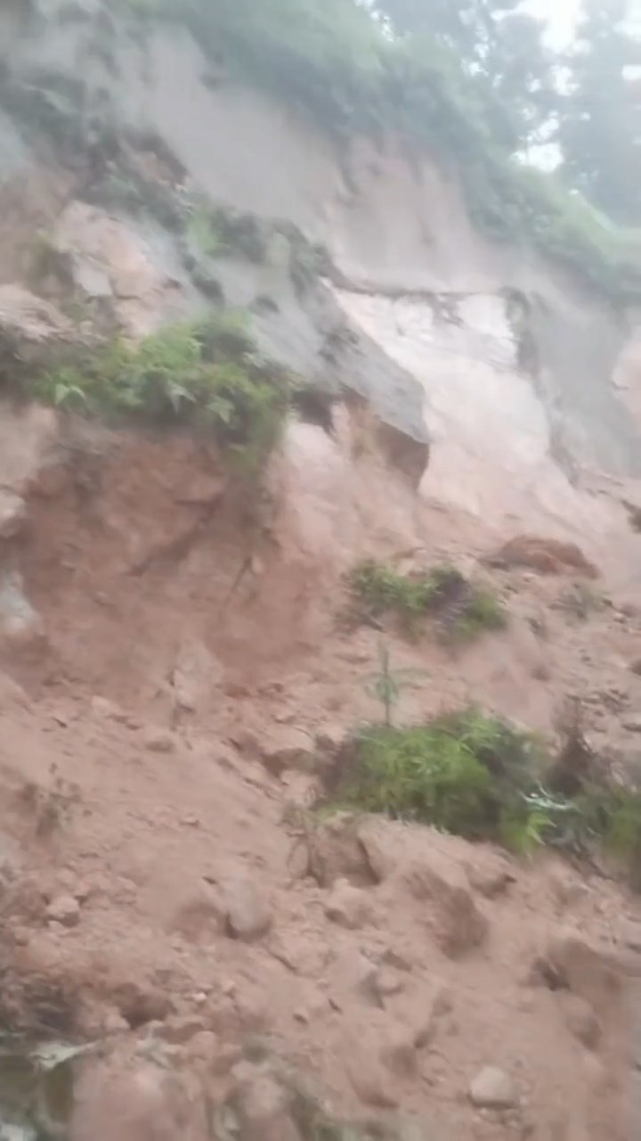 當地受災照片。小紅書@每天都好困