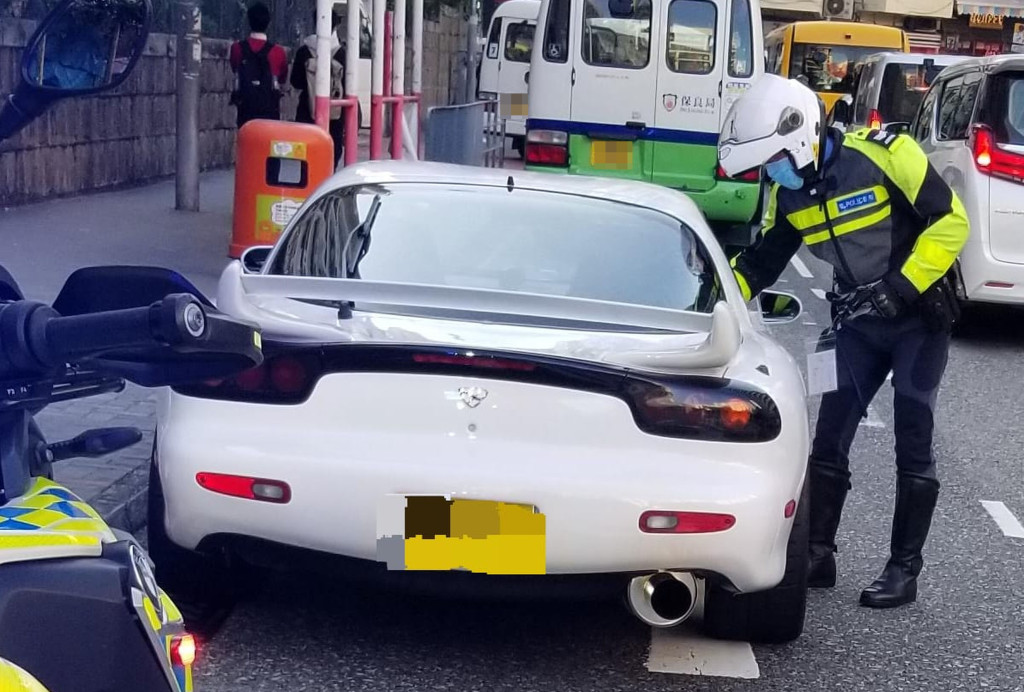警方西九龍總區交通部進行執法行動。