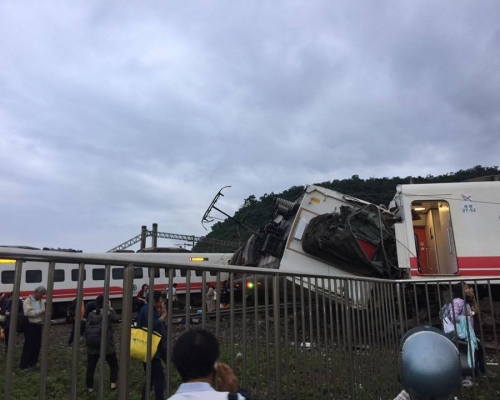 普悠瑪火車出軌事故。我愛玉里FB圖片