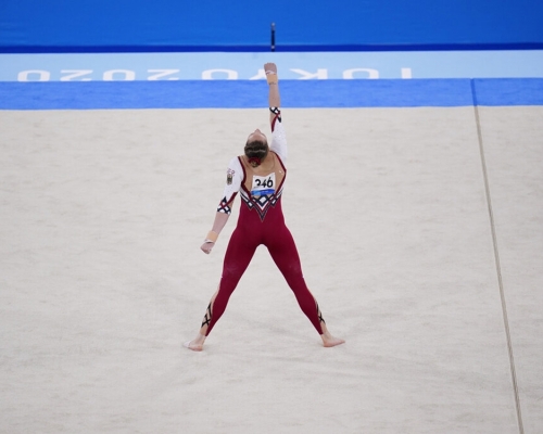 德國女子體操隊穿上覆蓋全腿的連身緊身衣比賽。AP相片