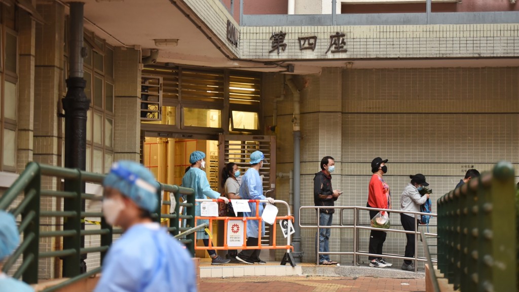 屯門寶田邨第4座完成強檢。資料圖片