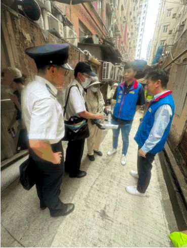 元朗区议员李启立6月下旬接获市民反映鼠患后，随即转介食环署跟进。