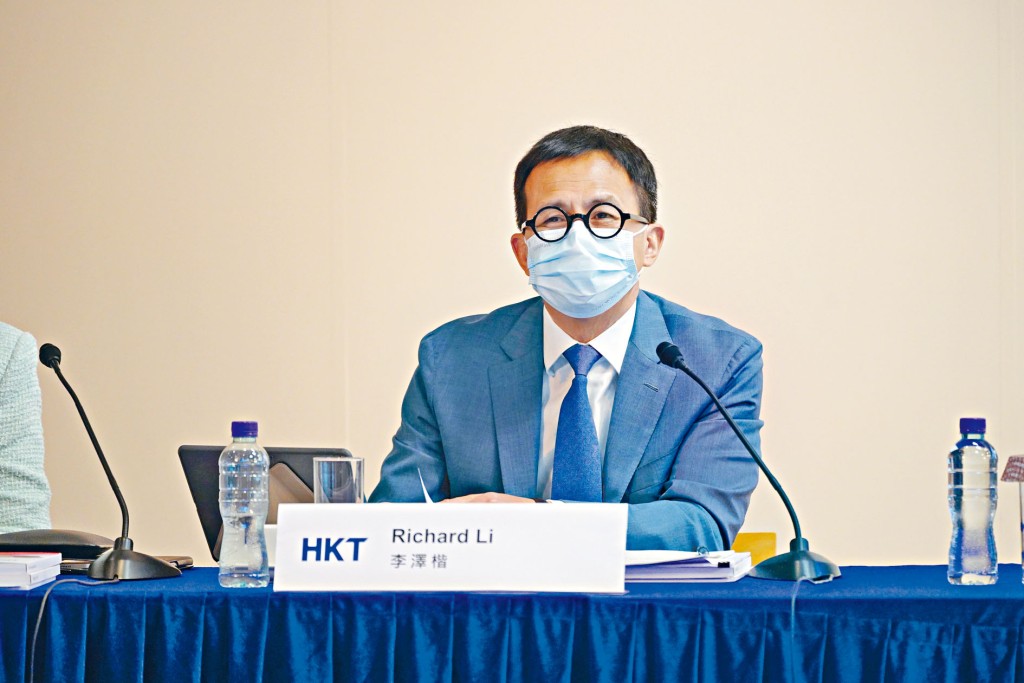 ■李澤楷說：「其實（這些生意）喺股票價值裏面差唔多係送嘅」。