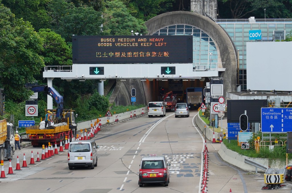香港仔隧道隧道費將加價至8元。