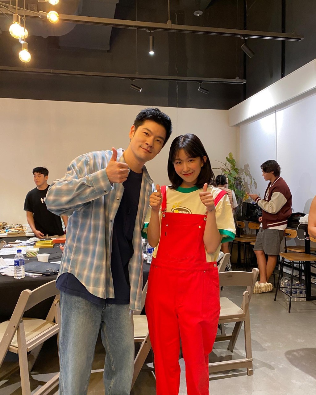 44歲的張基河今日認戀26歲的尹可而，二人年差18歲。