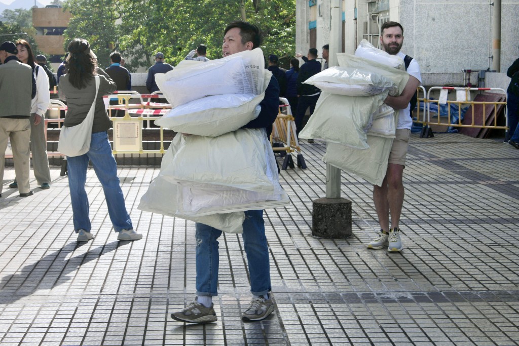 政府與資訊科技業界構建的物資捐獻網上平台繼續運作,團體及市民可於平台登記可捐贈的物資。資料圖片 政府與資訊科技業界構建的物資捐獻網上平台繼續運作,團體及市民可於平台登記可捐贈的物資。資料圖片