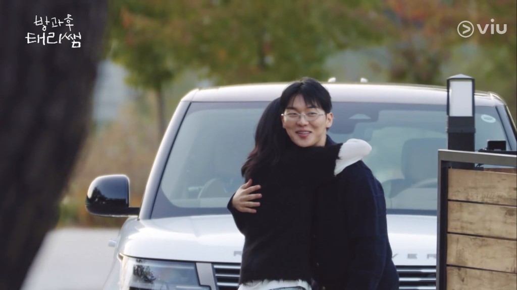 崔显旭担任助教。